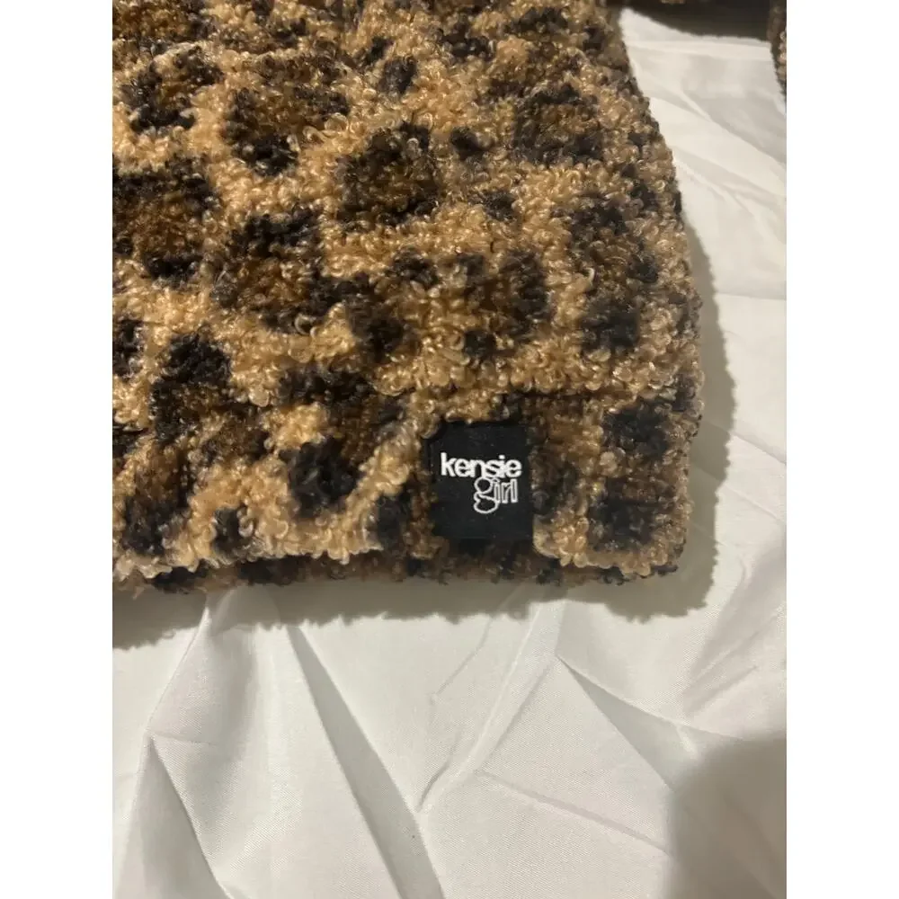 Kensie Girl 7/8 cheetah print boucle type finish puffer jacket euc w/ pockets